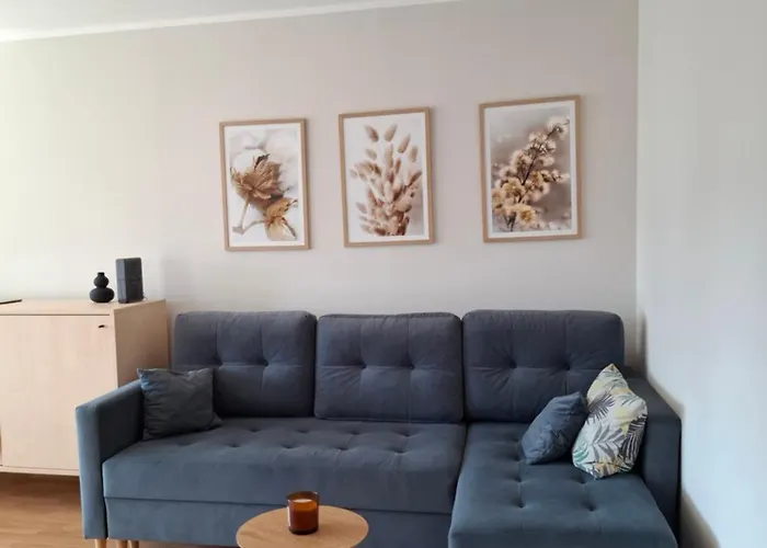 Seaside Harmony Family Apartment